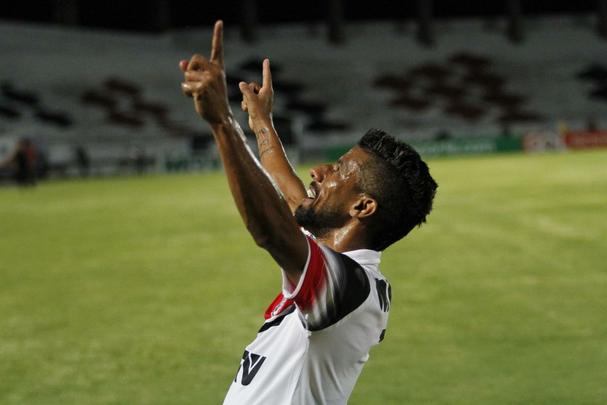 Santa Cruz cresceu no segundo tempo quando marcou todos os gols sobre o Grêmio