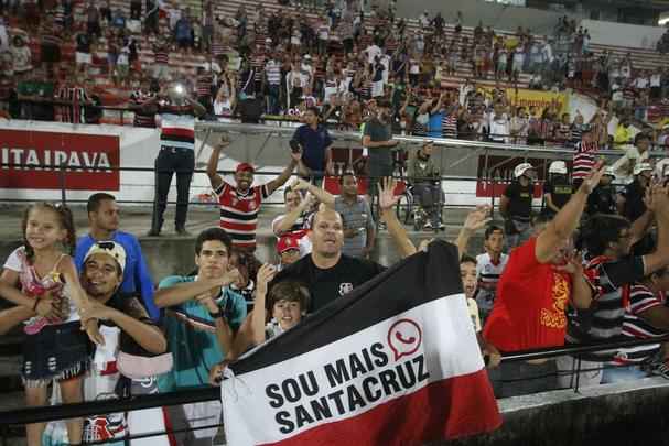 Santa Cruz cresceu no segundo tempo quando marcou todos os gols sobre o Grêmio