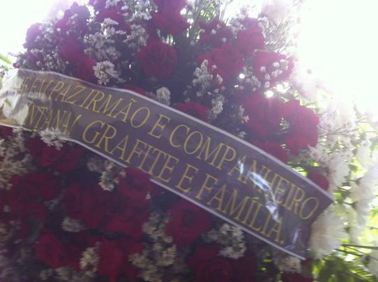 Pernambucanos se despedem de Clber Santana, jogador natural de Abreu e Lima, morto no acidente areo em Medelln
