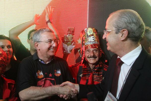 Candidato da situação, Arnaldo Barros teve 61,7% dos votos na maior participação em um pleito do tipo no estado; Wanderson admitiu derrota antes mesmo do fim da apuração e parabenizou o adversário