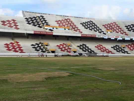 A comisso patrimonial do clube realiza reparos no gramado, iluminao, acesso ao estdio e ainda trabalha em reformas no banheiro. A inteno  finalizar as obras at o dia 15 de janeiro. O primeiro jogo do time coral em 2017 est marcado para o dia 21, quando enfrenta o Paysandu, pela Taa Asa Branca