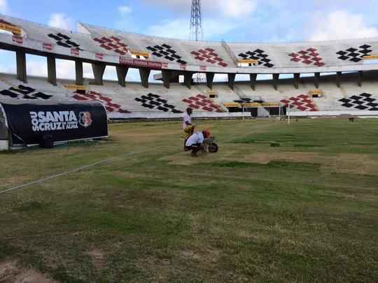 A comissão patrimonial do clube realiza reparos no gramado, iluminação, acesso ao estádio e ainda trabalha em reformas no banheiro. A intenção é finalizar as obras até o dia 15 de janeiro. O primeiro jogo do time coral em 2017 está marcado para o dia 21, quando enfrenta o Paysandu, pela Taça Asa Branca