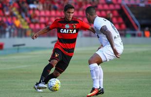 Titular na maior parte da Srie A, Everton Felipe tem contrato com o clube at dezembro de 2020.  o vnculo mais longo do atual elenco. O jogador de 19 anos teve a primeira temporada cheia como profissional e tem espao na categoria de base da Seleo Brasileira Sub-20, sendo convocado para disputa do Campeonato Sul-Americano deste ano. Com uma leso na coxa, no entanto, foi cortado de ltima hora da equipe e no jogar o torneio. 