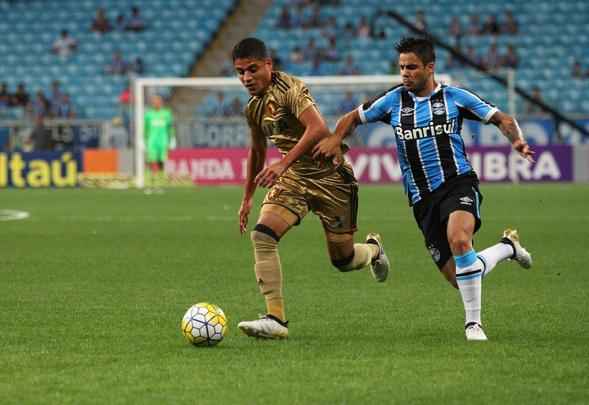 Formado nas categorias de base do Sport, o volante Neto Moura mantém contrato com o clube até maio de 2019. Na última temporada, pelo Rubro-negro, atuou em 21 partidas. Sendo 12 dessas no Campeonato Brasileiro e sete como titular. Balançou as redes somente uma vez em 2016. Mas o tento foi responsável por garantir o empate por 2 a 2 diante do River-PI na Copa do Nordeste.