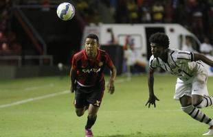 Jovem promessa do Sport, o atacante Juninho teve seu contrato prolongado com o clube no incio do ano passado at o fim de 2019. Promovido ao profissional no ano passado pelo tcnico Falco, integra o Rubro-negro desde 2015 ainda na categoria Sub-17. Em 2016, chegou a ser acionado em campo em cinco oportunidades na equipe principal, sendo trs como titular.  