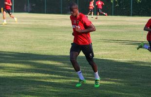 Patrick  mais um jovem da base em busca de espao na equipe. O atacante marcou seis gols na ltima edio da Copa So Paulo Sub 17, quando o Leo terminou com o vice-campeonato, perdendo o ttulo para o Corinthians.