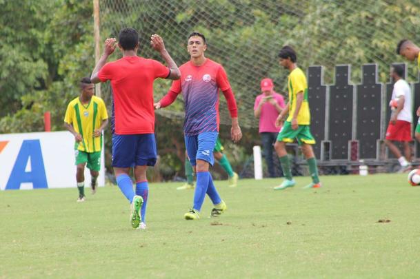 Em partida dividida em três tempos no CT Wilson Campos, o Alvirrubro garantiu a vitória por 3 a 0