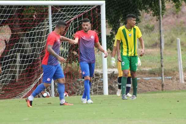 Em partida dividida em três tempos no CT Wilson Campos, o Alvirrubro garantiu a vitória por 3 a 0