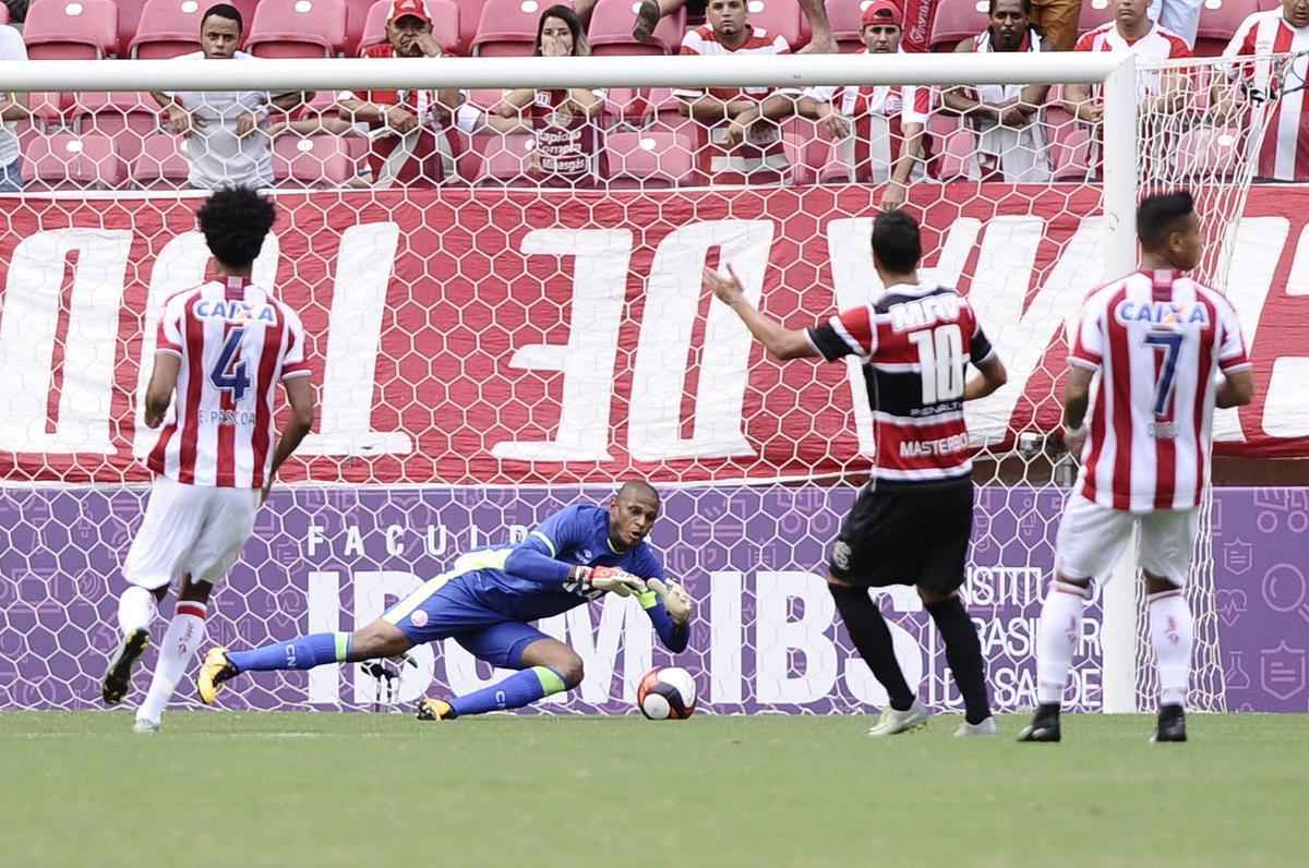 Nutico e Santa Cruz fizeram um clssico bastante equilibrado e pegado dentro de campo na estreia dos clubes no Campeonato Pernambucano 2017