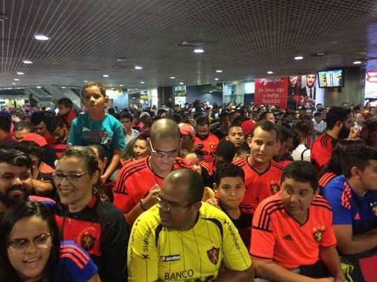 André se tornou ídolo da torcida do Sport após vestir a camisa do clube em 2015, ano da melhor campanha na era dos pontos corridos do Brasileirão. Foram 13 gols no Nacional e 14 no total, em 34 jogos pelo Leão. O atacante deixou o clube ao final do contrato de empréstimo junto ao Atlético-MG e não repetiu o rendimento por Corinthians e Sporting-POR na última temporada. André volta à Ilha do Retiro como a maior contratação da história do Sport, com as cifras de R$ 4 milhões.