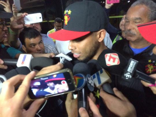 André se tornou ídolo da torcida do Sport após vestir a camisa do clube em 2015, ano da melhor campanha na era dos pontos corridos do Brasileirão. Foram 13 gols no Nacional e 14 no total, em 34 jogos pelo Leão. O atacante deixou o clube ao final do contrato de empréstimo junto ao Atlético-MG e não repetiu o rendimento por Corinthians e Sporting-POR na última temporada. André volta à Ilha do Retiro como a maior contratação da história do Sport, com as cifras de R$ 4 milhões.