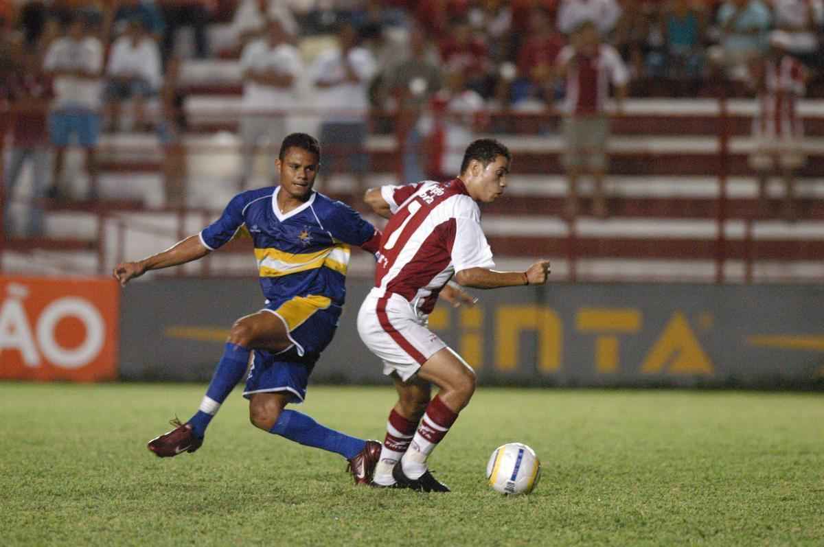 Em 2005, o Nutico eliminou o fraco Palmas-TO com duas vitrias. Na ida, vitria por 1 a 0, mantendo o jogo de volta, em que o Timbu aplicou 3 a 1 e seguiu para a prxima fase. Diante do Coritiba, at animou a vitria por 1 a 0 nos Aflitos, levando a vantagem para o jogo seguinte, mas o placar de 3 a 0 para o adversrio encerrou a trajetria do Alvirrubro na Copa do Brasil daquele ano.