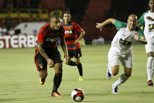 Em mais uma noite de arquibancadas vazias pelo Estadual (foram pouco mais de dois mil torcedores), Sport e Belo Jardim fizeram uma partida de poucas emoes na Ilha