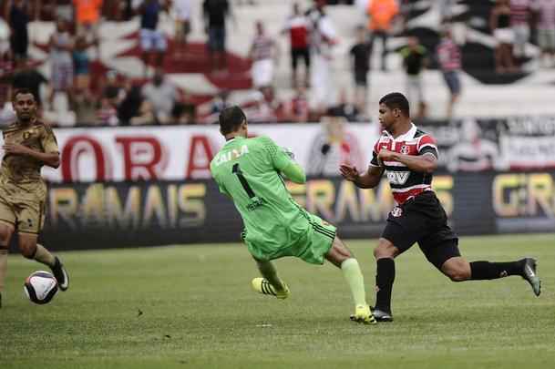 No primeiro Clássico das Multidões da temporada, Tricolor e Rubro-negro ficaram no empate no Arruda com gols de Halef Pitbull e Diego Souza 