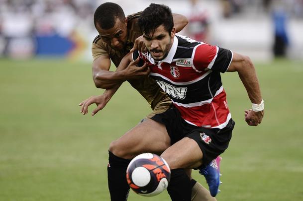 No primeiro Clssico das Multides da temporada, Tricolor e Rubro-negro ficaram no empate no Arruda com gols de Halef Pitbull e Diego Souza 