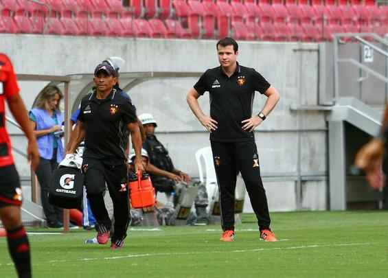 Náutico vence Sport por 2 a 1 na Arena de Pernambuco