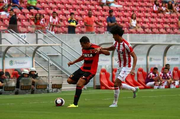Náutico vence Sport por 2 a 1 na Arena de Pernambuco