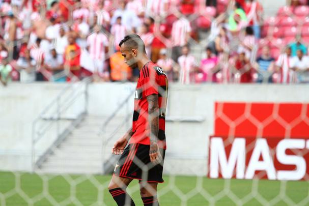 Nutico vence Sport por 2 a 1 na Arena de Pernambuco