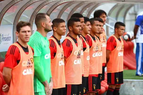 Nutico recebe o Sport na Arena de Pernambuco