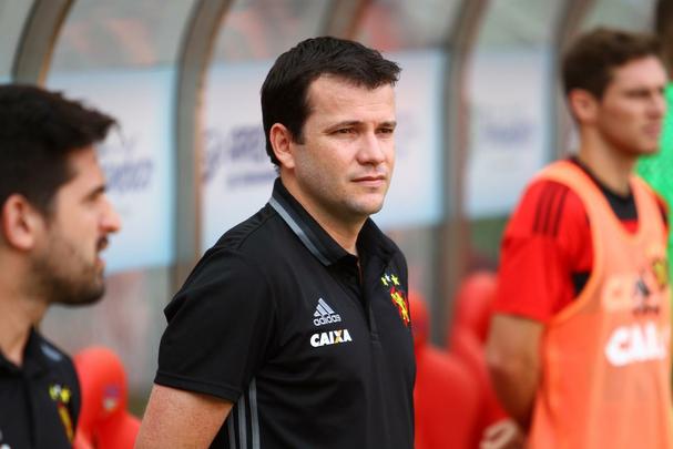 Nutico recebe o Sport na Arena de Pernambuco