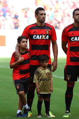 Nutico recebe o Sport na Arena de Pernambuco