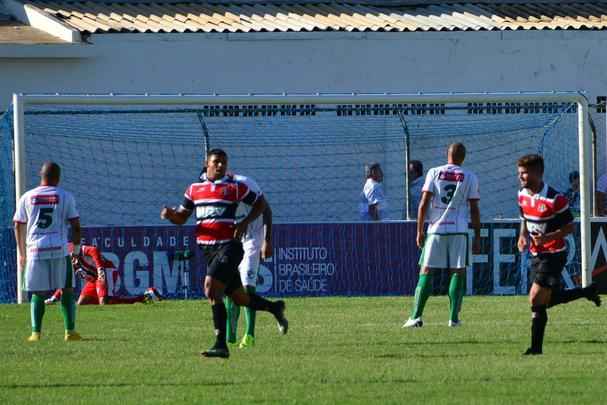 Vitria de 1 a 0 do Santa Cruz sobre o Salgueiro quebra invencibilidade do time sertanejo