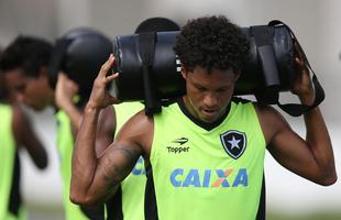 O lateral-direito Jonas passou pelo Sport com pouco destaque, em 2009, quando chegou emprestado pelo Internacional; agora defende o Botafogo