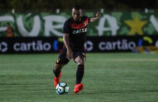 Andr desencantou e marcou duas vezes para o Leo. Diego Souza tambm deixou o dele no jogo e o Sport deu um passo fundamental para alcanar a quarta fase da Copa do Brasil.