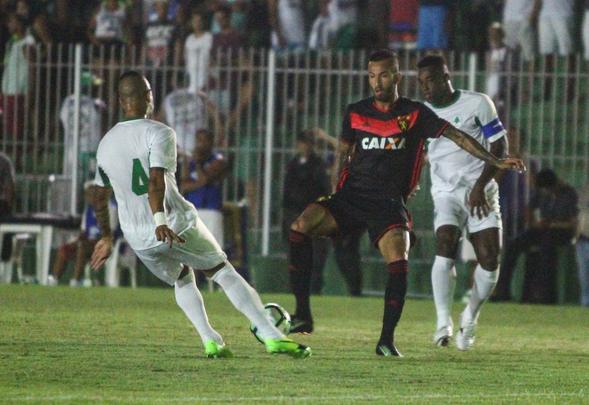 André desencantou e marcou duas vezes para o Leão. Diego Souza também deixou o dele no jogo e o Sport deu um passo fundamental para alcançar a quarta fase da Copa do Brasil.