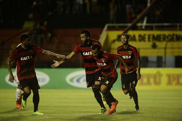 Com a vitria sobre a Juazeirense por 5 a 0 na Ilha do Retiro, o Sport garantiu a classificao antecipada para as quartas de final da Copa do Nordeste