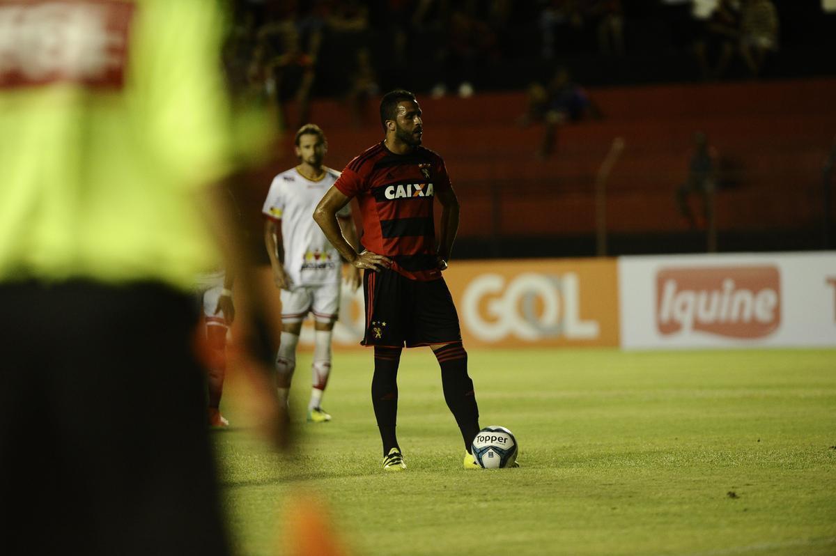 Com a vitria sobre a Juazeirense por 5 a 0 na Ilha do Retiro, o Sport garantiu a classificao antecipada para as quartas de final da Copa do Nordeste