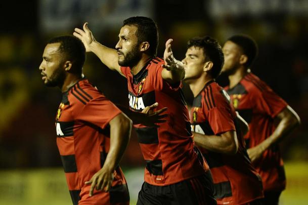 Com a vitria sobre a Juazeirense por 5 a 0 na Ilha do Retiro, o Sport garantiu a classificao antecipada para as quartas de final da Copa do Nordeste