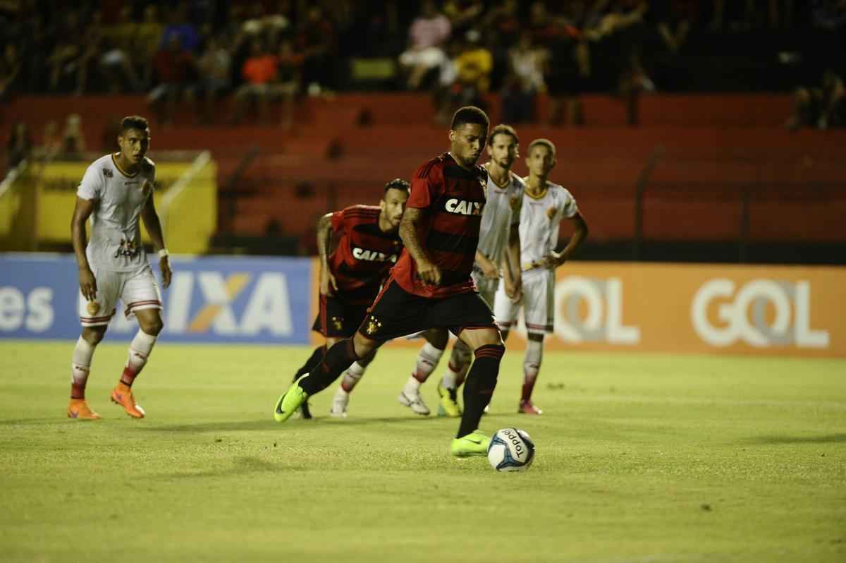 Com a vitria sobre a Juazeirense por 5 a 0 na Ilha do Retiro, o Sport garantiu a classificao antecipada para as quartas de final da Copa do Nordeste