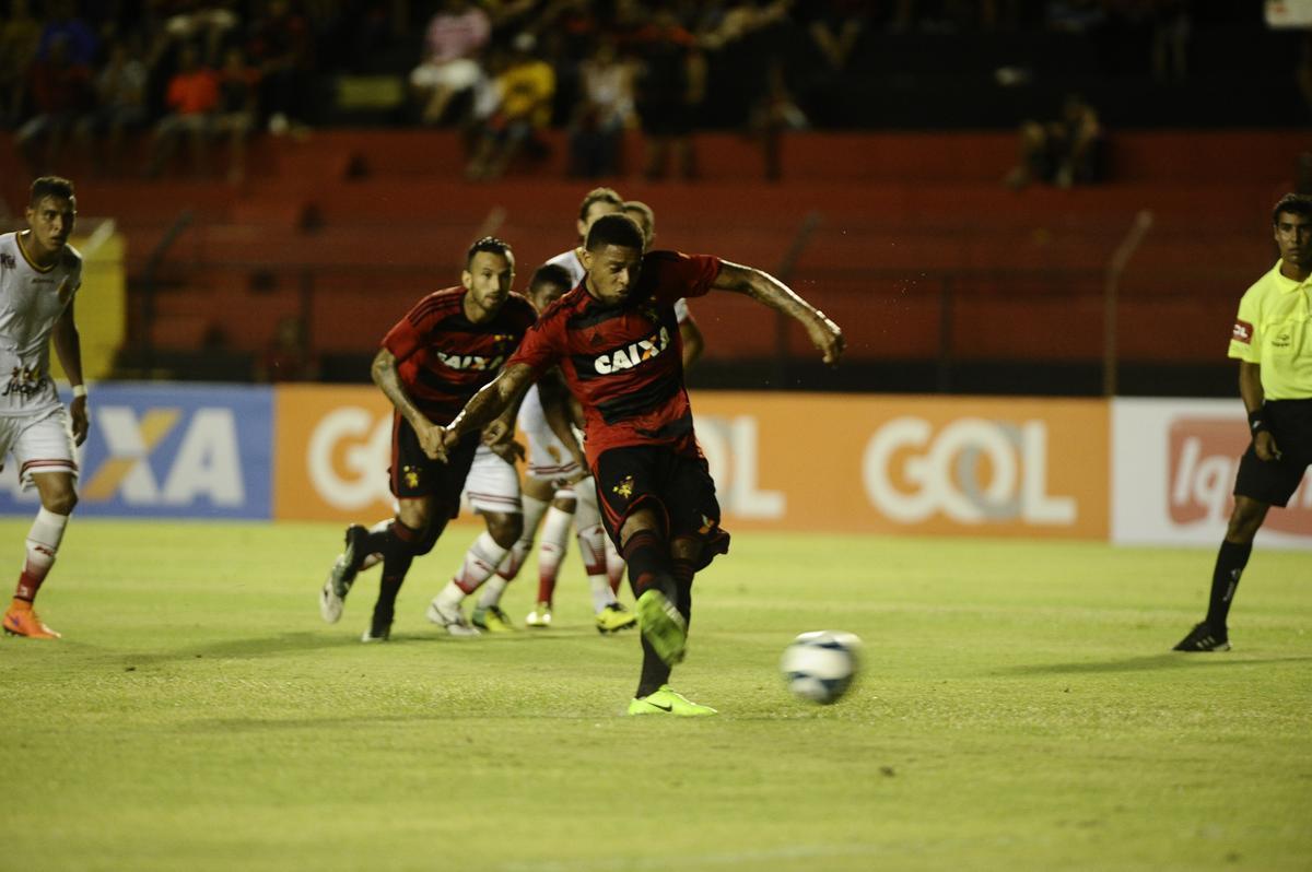 Com a vitria sobre a Juazeirense por 5 a 0 na Ilha do Retiro, o Sport garantiu a classificao antecipada para as quartas de final da Copa do Nordeste