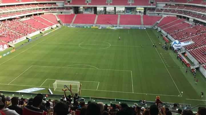 Torcidas do Náutico e do Santa Cruz se mostraram bastante confiantes no resultado positivo antes do apito inicial da partida