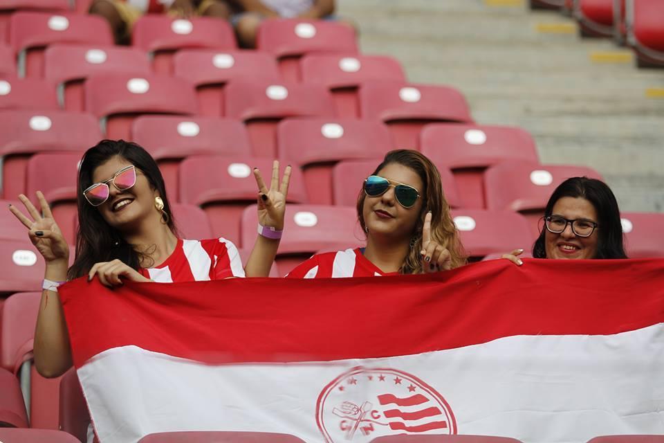 Torcidas do Nutico e do Santa Cruz se mostraram bastante confiantes no resultado positivo antes do apito inicial da partida