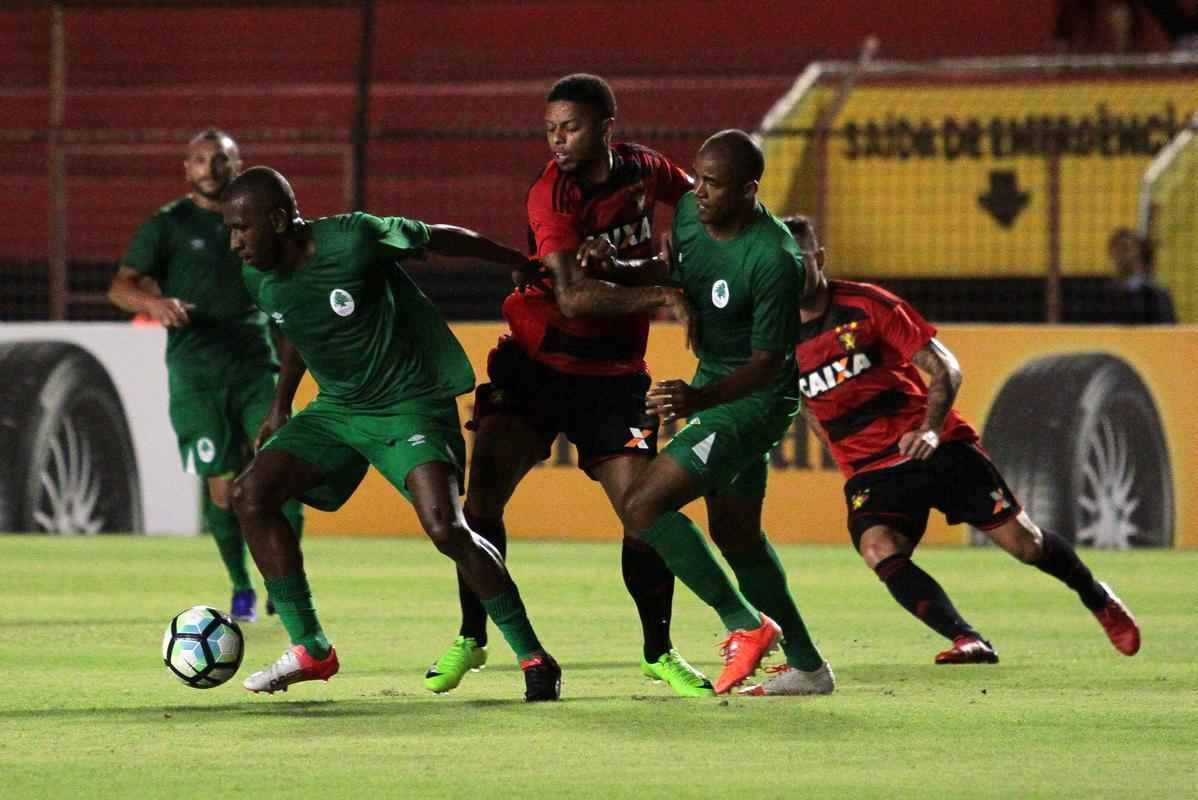 Aps construir a boa vantagem de 3 a 0 no primeiro jogo, Leo voltou a vencer em casa, com gol de Diego Souza e sua partida de despedida antes de se apresentar  seleo brasileira para os jogos contra Uruguai e Paraguai.