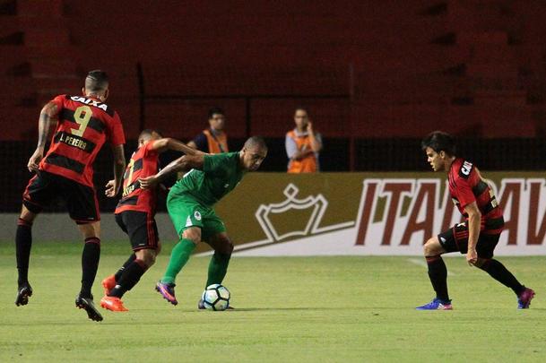 Aps construir a boa vantagem de 3 a 0 no primeiro jogo, Leo voltou a vencer em casa, com gol de Diego Souza e sua partida de despedida antes de se apresentar  seleo brasileira para os jogos contra Uruguai e Paraguai.