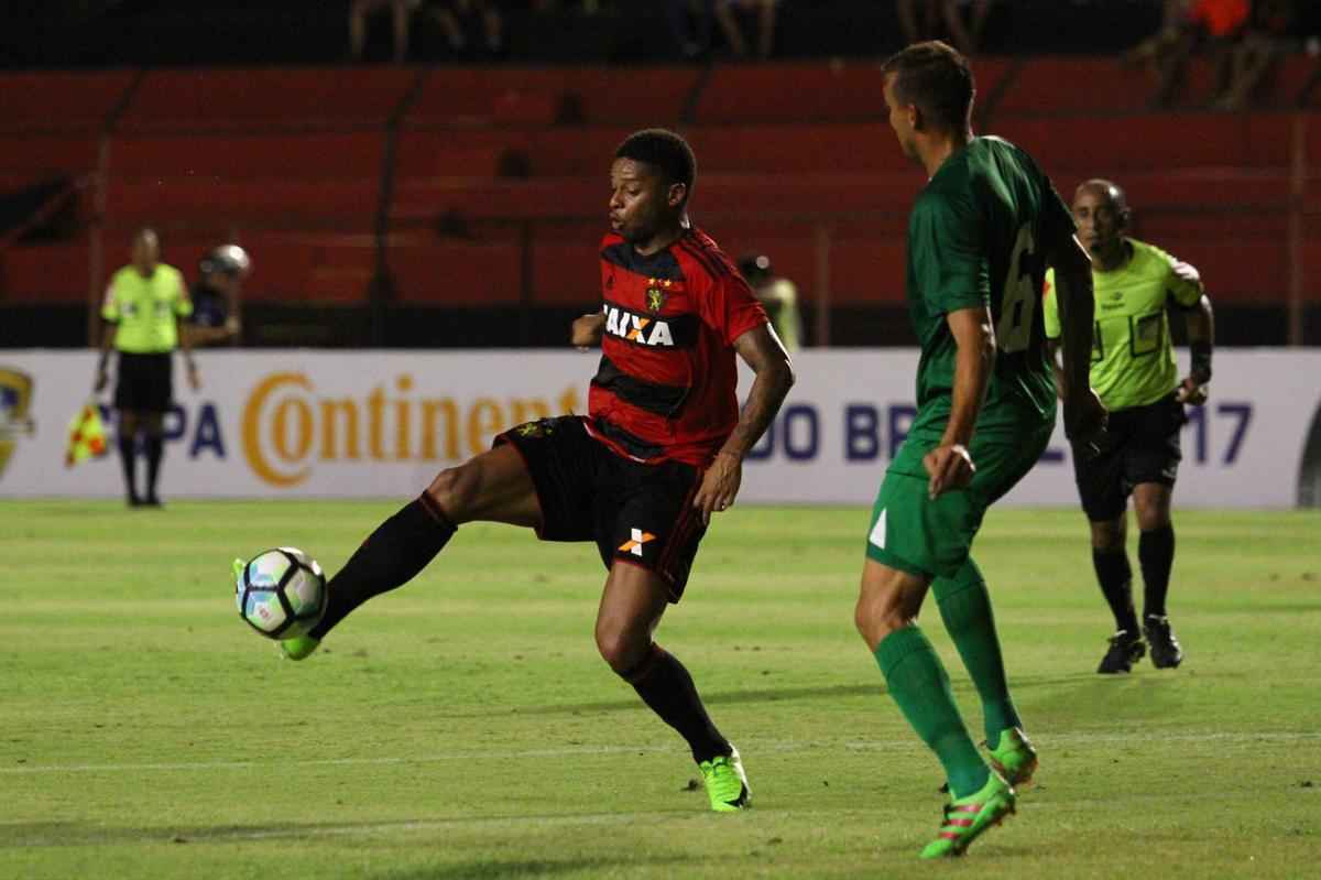 Aps construir a boa vantagem de 3 a 0 no primeiro jogo, Leo voltou a vencer em casa, com gol de Diego Souza e sua partida de despedida antes de se apresentar  seleo brasileira para os jogos contra Uruguai e Paraguai.