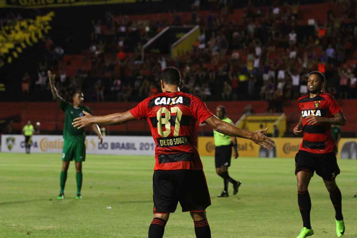 Aps construir a boa vantagem de 3 a 0 no primeiro jogo, Leo voltou a vencer em casa, com gol de Diego Souza e sua partida de despedida antes de se apresentar  seleo brasileira para os jogos contra Uruguai e Paraguai.