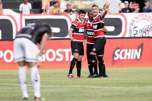 Santa Cruz se impôs desde o começo e fez a estreia de Denis ser 'inesquecível' para o goleiro. Foram três  gols apenas na primeira etapa.