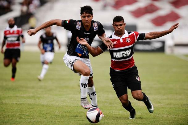 Santa Cruz se impôs desde o começo e fez a estreia de Denis ser 'inesquecível' para o goleiro. Foram três  gols apenas na primeira etapa.