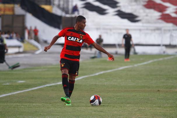 Com time reserva, Sport enfrenta Belo Jardim em jogo com estdio vazio