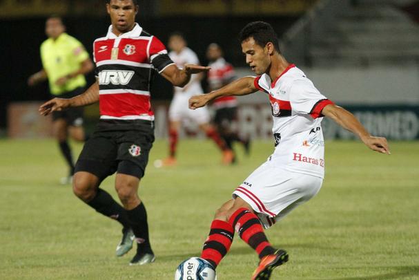Santa Cruz entrou em campo precisando de apenas um empate para se garantir nas quartas de final da Copa do Nordeste