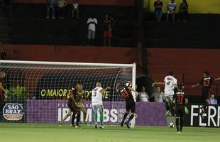 Na pen�ltima rodada do hexagonal do t�tulo no Pernambucano, Le�o escalou a equipe sub-20 para a partida, enquanto o Salgueiro, j� garantido como l�der da fase, entrou em campo com o time principal. Jo�o Victor marcou o primeiro gol contra, para o Salgueiro. �ndio e F�bio viraram o placar para o Le�o, mas �lvaro empatou o jogo novamente.