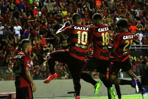 Em 2017, o Sport comeou a disputa de uma nova Copa Sul-Americana. O primeiro adversrio foi o Danubio, do Uruguai. Na Ilha do Retiro, o Leo foi superior e venceu por 3 a 0 com golaos de Rithely, Diego Souza e Fabrcio