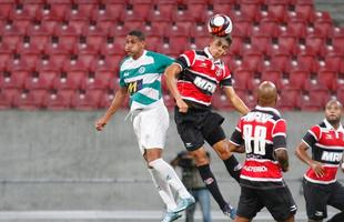 Com pblico reduzido na Arena de Pernambuco, Calango recebeu o Tricolor e acabou goleado