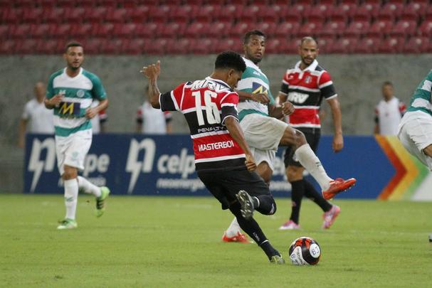 Em jogo sem grande presena de pblico, o j eliminado Belo Jardim recebeu o Santa Cruz na Arena de Pernambuco pela penltima rodada do Campeonato Pernambucano