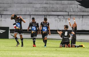 Jogando com o time reserva, o Sport fez uma partida sem brilho contra o Central, lanterna do hexagonal do ttulo do Pernambucano