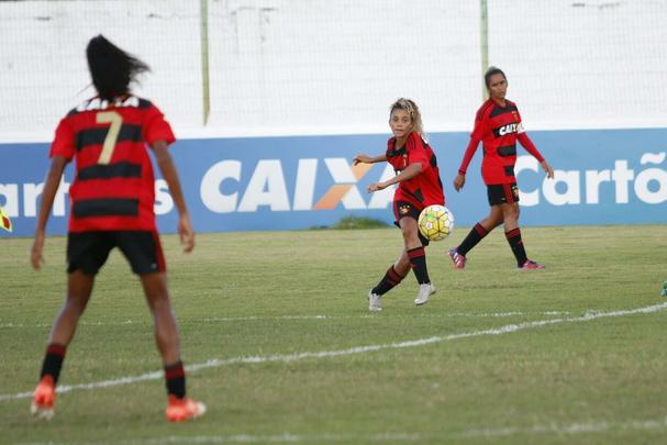 Em confronto vlido pela stima rodada do Campeonato Brasileiro Feminino 2017, as rubro-negras venceram as tabocas por 3 a 1 no Estdiio Barboso, em Ch Grande